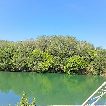 Montfrin Gite Face A La Riviere -Proche Du Pont Du Gard- المظهر الخارجي الصورة